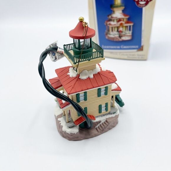 Hallmark Keepsake Lighthouse Greetings vintage ornament 2002 - Picture 2 of 7
